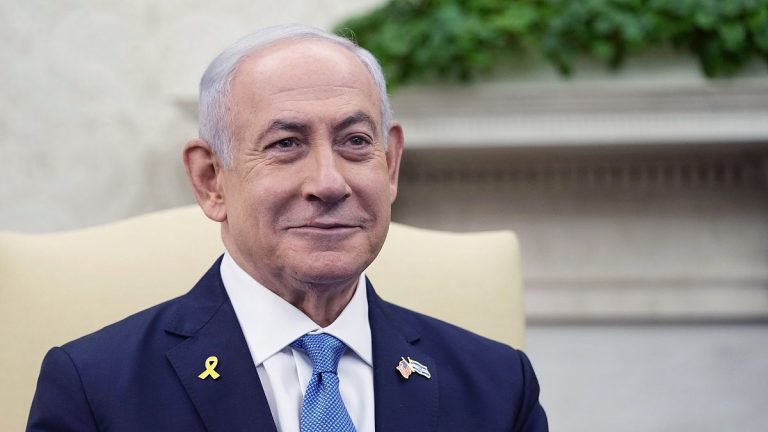 Netanyahu, 150 hasta çocuğun tedavi için Gazze’den Birleşik Arap Emirlikleri’ne gidişini erteledi