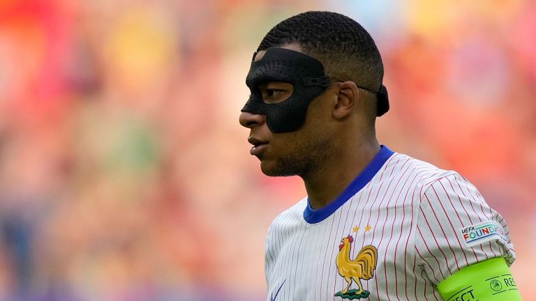 Erdoğan’dan UEFA’nın Demiral kararına eleştiri: Fransızlardan neden nefret ediyorsunuz diyen var mı?