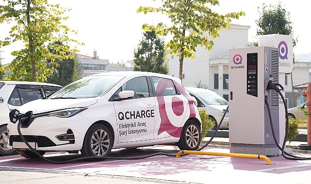 Şarj istasyonunuzu önceden ayırtın, enerjinizi Q Charge – OTOMOTİV ile rezerve edin