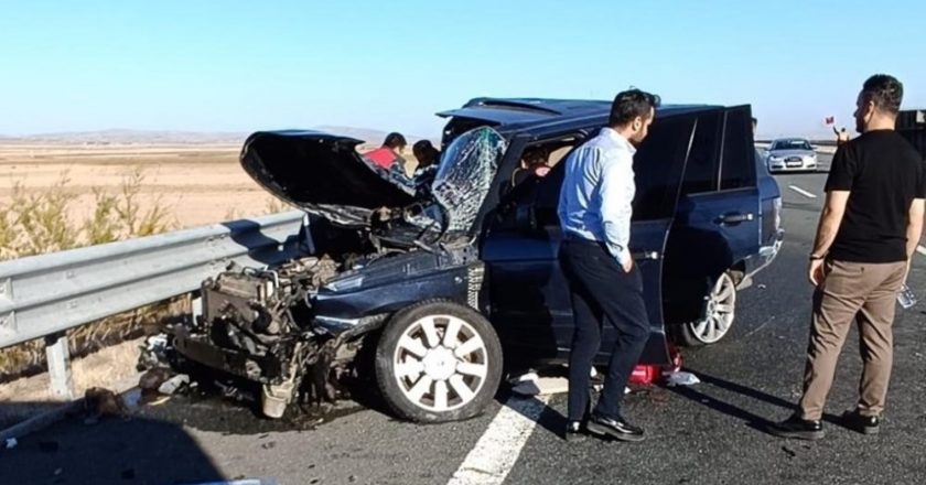 Aksaray’da cip ile kamyonet çarpıştı: 3 yaralı