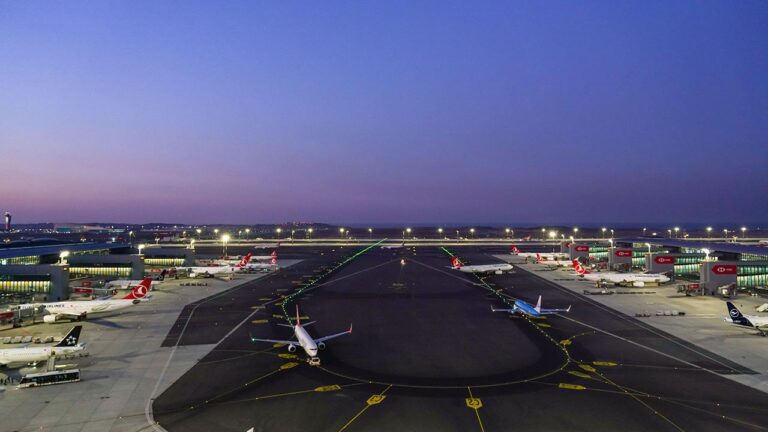 Hava trafiğinin yönetiminde tarihsel adım