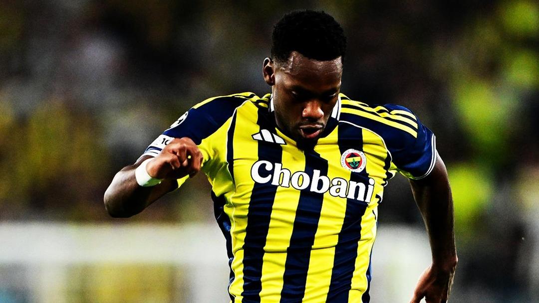 Fenerbahce'nin lezyonu Jhon Duran'ın eleştirel röportajından rahatsız oldu! Müdürü İstanbul'dan gelen yıldız oyuncunun ayrılması gündem 2