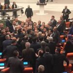 Bütçe tartışması tansiyonu yükseltti! Vekiller arasında gergin anlar yaşandı